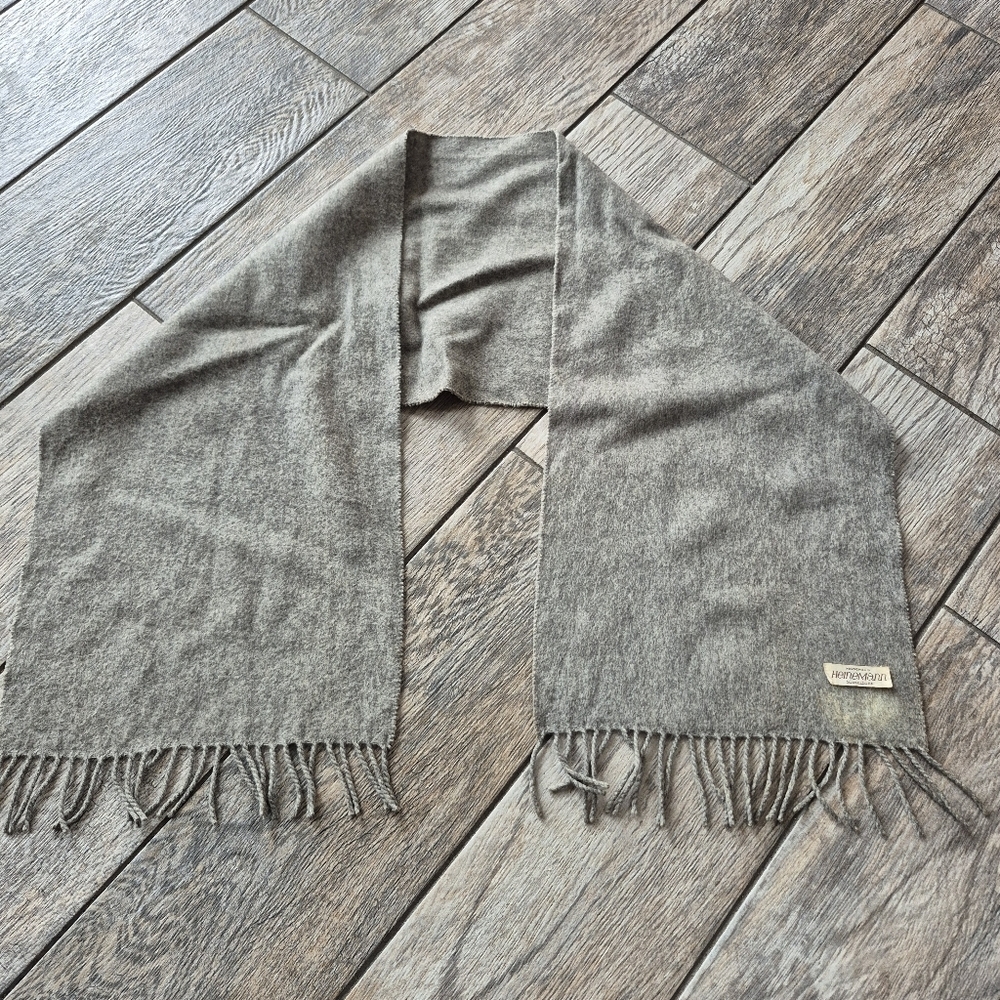 Vintage Modehaus Heinemann Düsseldorf Grey Wool Scarf West Germany Fringed